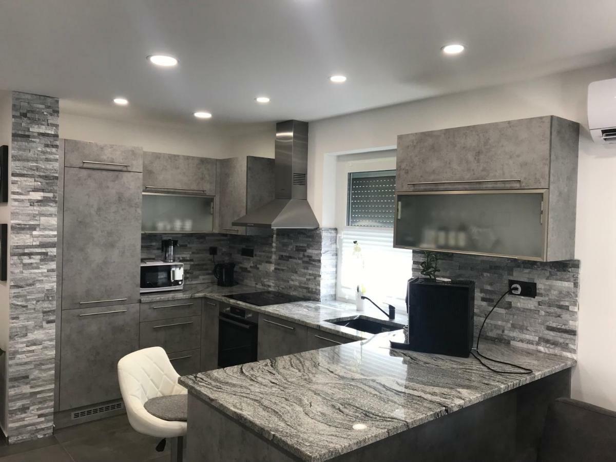 Swiss Apartment Mosonmagyaróvár 외부 사진